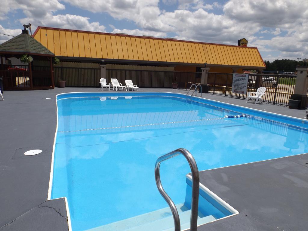 Motel Super 8 By Wyndham Monticello Ar Zewnętrze zdjęcie